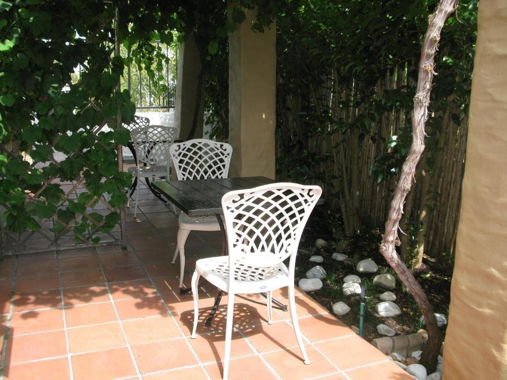 Casablanca Bed And Breakfast Stellenbosch Exterior foto